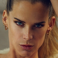 Laura Sneijders Nude