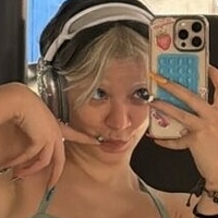 Leyla Afshonkar Nude