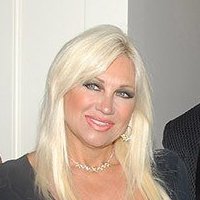 Linda Hogan Nude