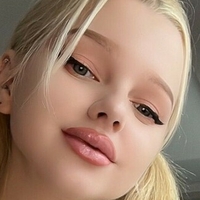 vic.to.ria.white Nude