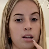zoelushmodell Nude